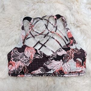 Lululemon strappy sports yoga bra Chinese new year size 8